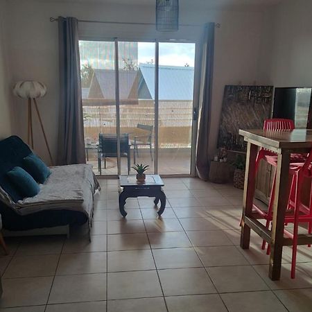 Location Saisonniere Meublee F2 St Leu Face Ocean A 1 Min Plage Lägenhet Saint-Leu Exteriör bild