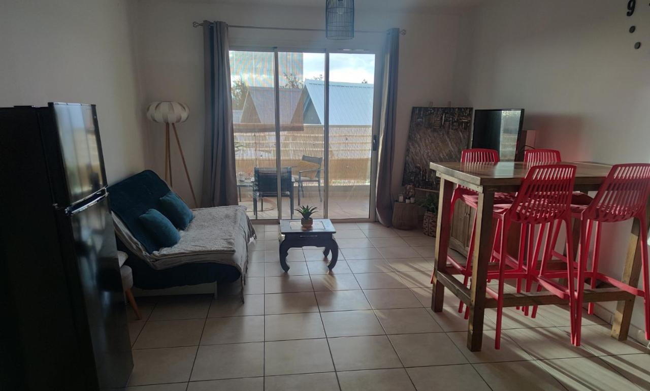 Location Saisonniere Meublee F2 St Leu Face Ocean A 1 Min Plage Lägenhet Saint-Leu Exteriör bild